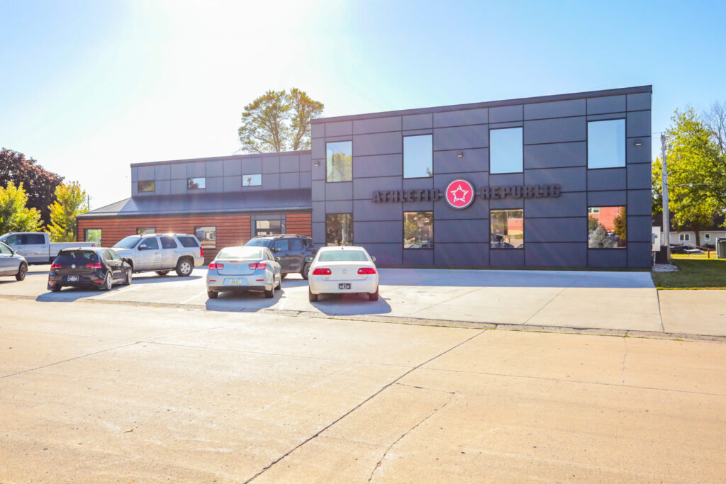 photo of the front store building of Athletic Republic