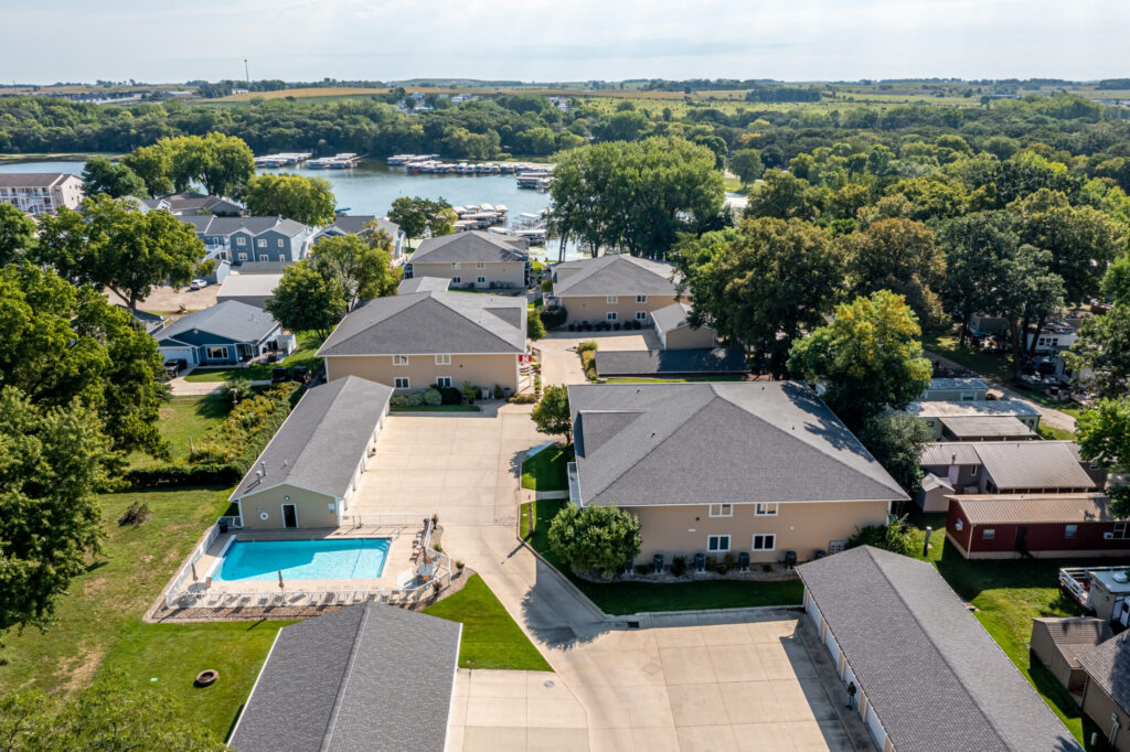 Sunrise Harbor Condo Association on Upper Gar Lake