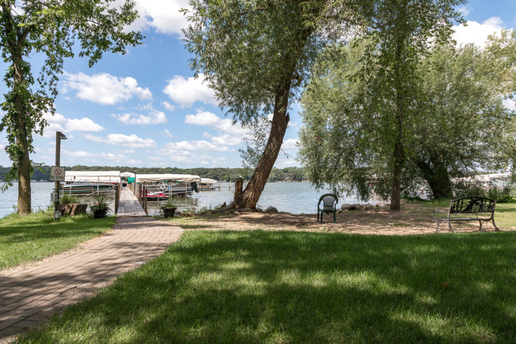 East Oaks Estates Association on East Lake Okoboji, Iowa